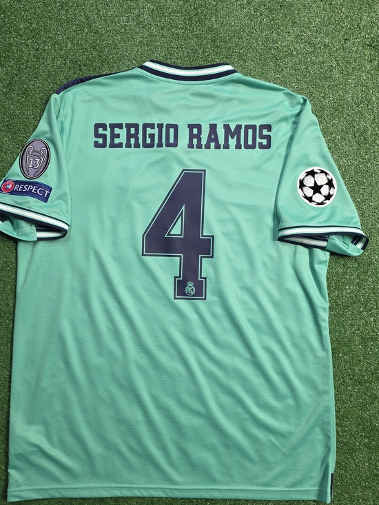 Adidas Real Madrid CF Sergio Ramos #4 2019/2020 Third Green Jersey UCL Patches - Picture 12 of 12